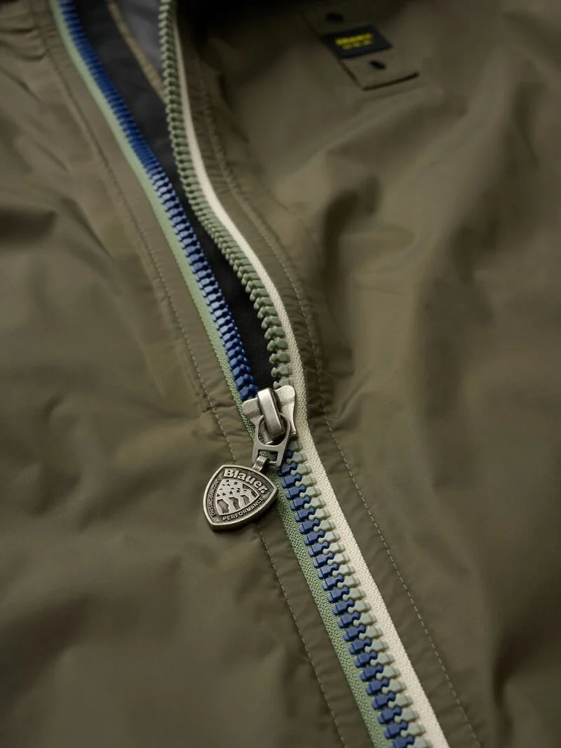 BLAUER GIACCA A VENTO STAMPATA DODGE 26SBLUC11021-007111 VERDE 60H