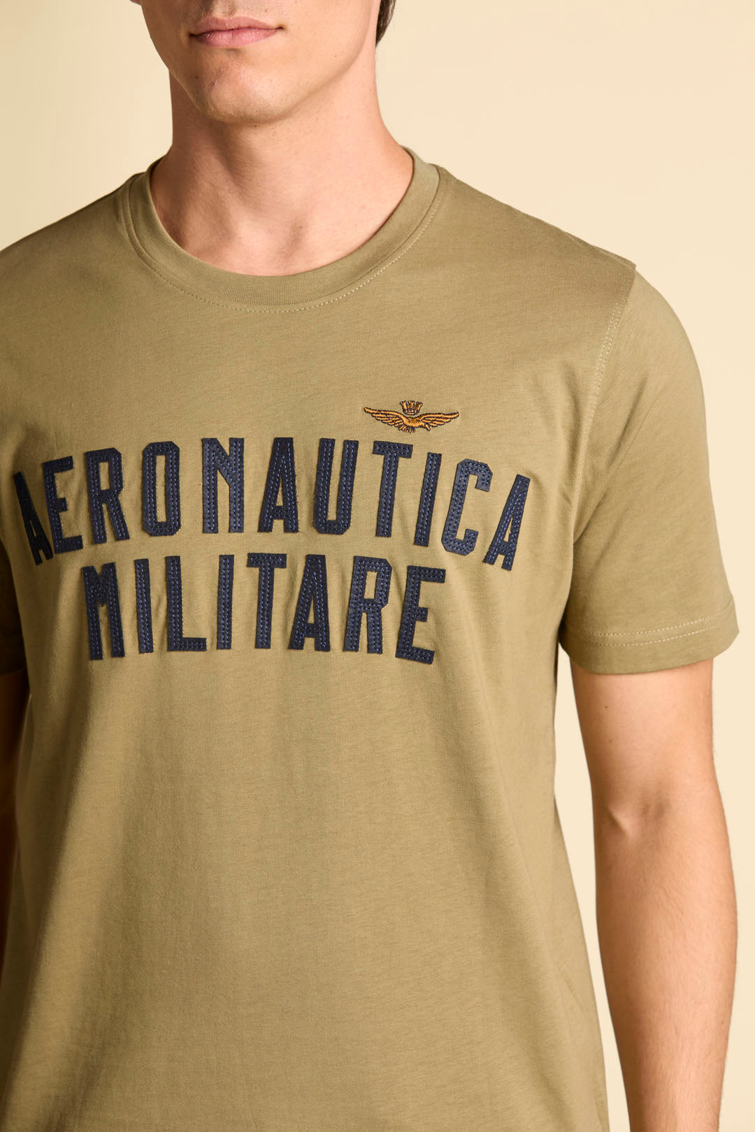 T-SHIRT MANICA CORTA CON LOGO IN FELTRO AERONAUTICA MILITARE BEIGE