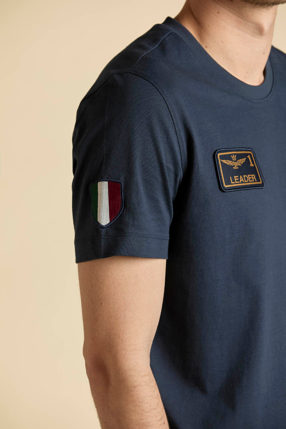T-SHIRT UOMO AERONAUTICA MILITARE CON PATCH FRECCE TRICOLORI MEZZA MANICA BLU