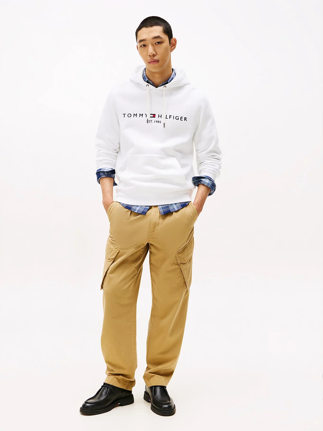 FELPA TOMMY HILFIGER UOMO CON CAPPUCCIO FELPATA LOGO RICAMATO BIANCO