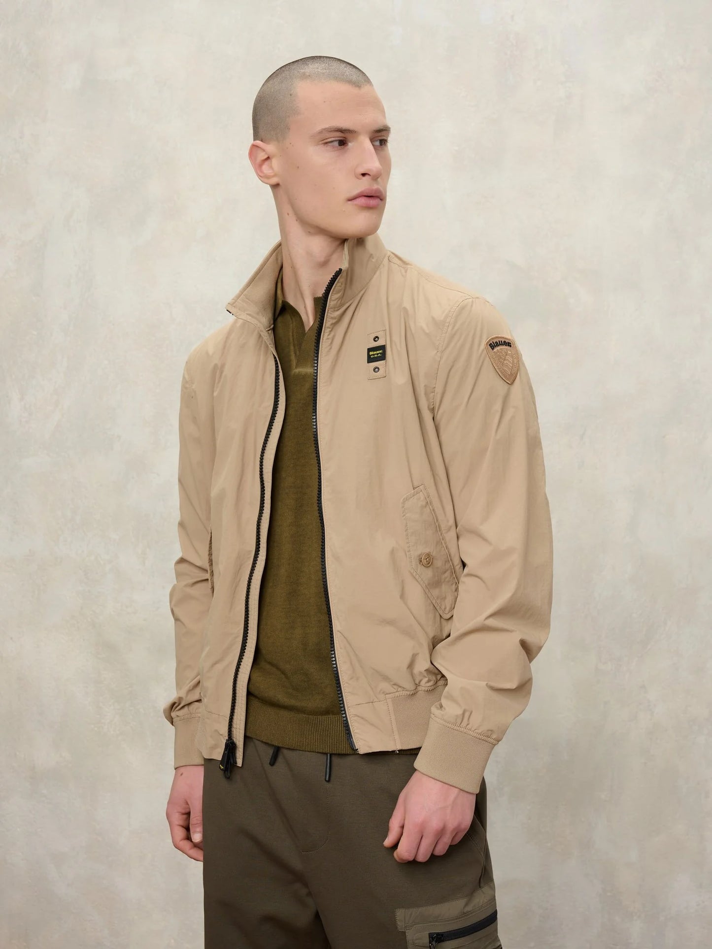BLAUER BOMBER LEGGERO SFODERATO ALWIN 26SBLUC04201-007124 BEIGE
