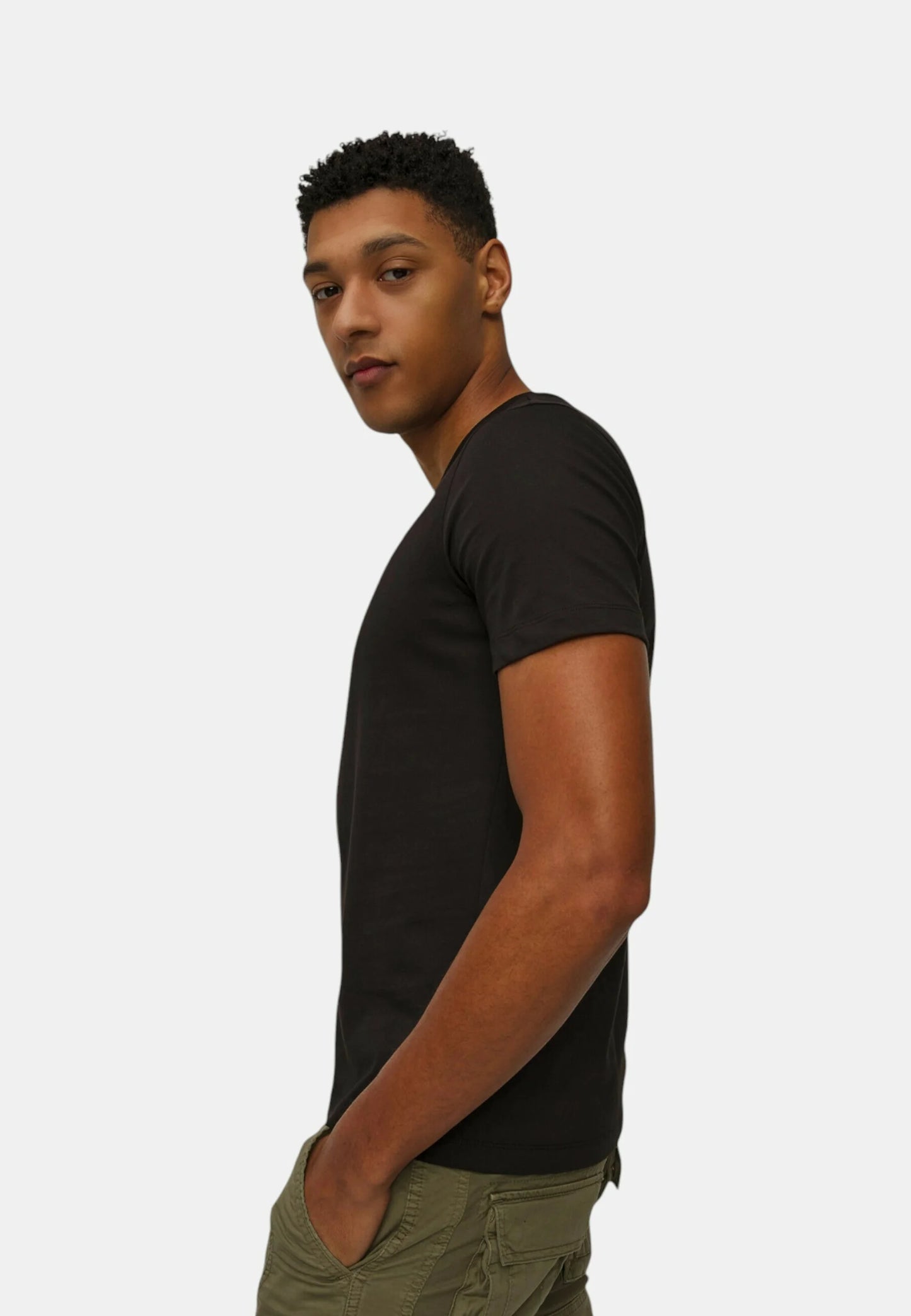 T-SHIRT UOMO AERONAUTICA MILITARE BASIC MEZZA MANICA NERO