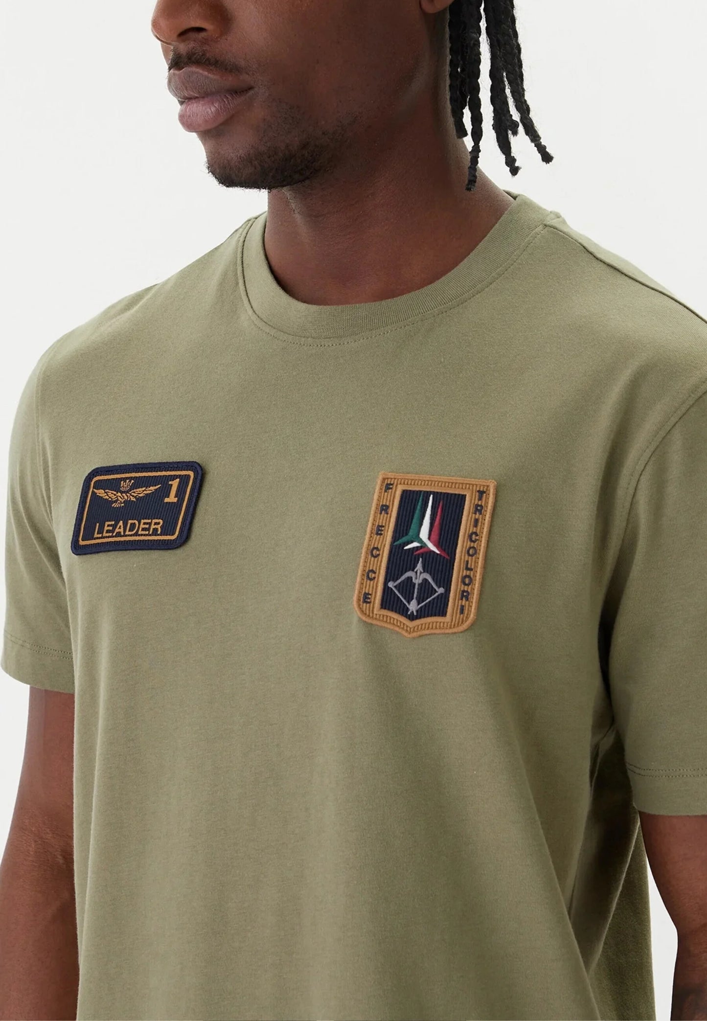 T-SHIRT UOMO AERONAUTICA MILITARE CON PATCH FRECCE TRICOLORI MEZZA MANICA VERDE